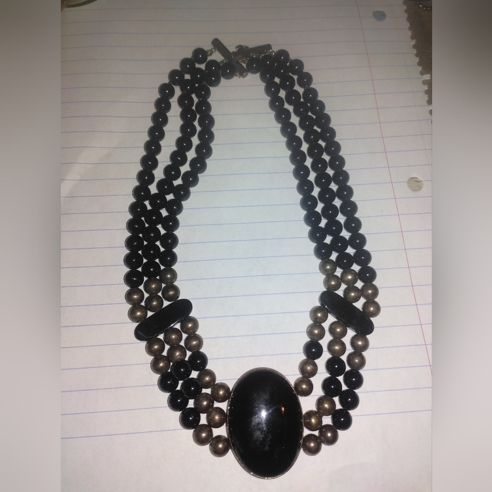 Elegant Black and Gold Beaded Necklace